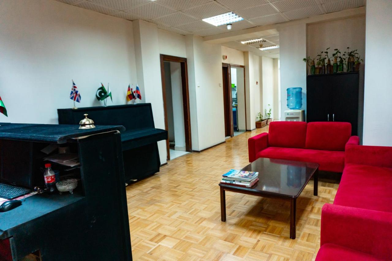 White Horse Hotel Baku Bagian luar foto