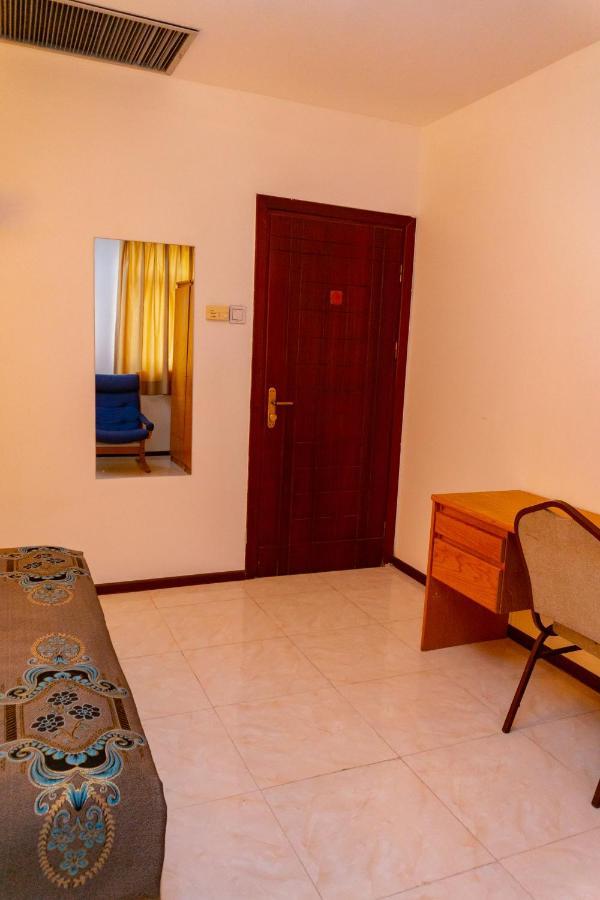 White Horse Hotel Baku Bagian luar foto