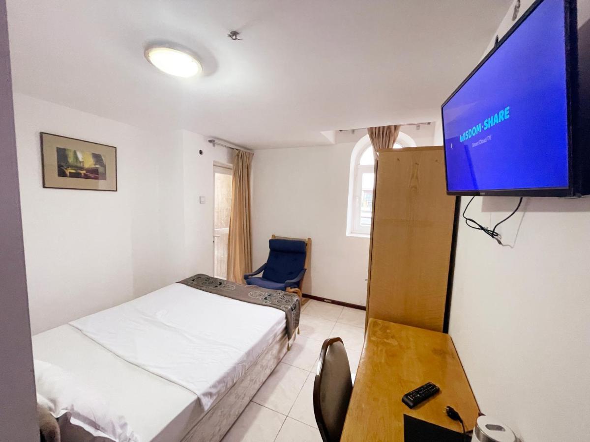 White Horse Hotel Baku Bagian luar foto