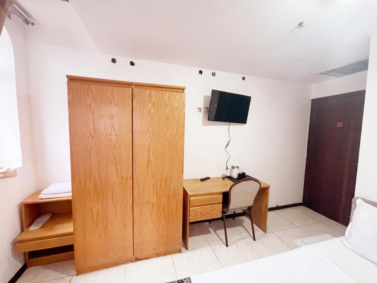 White Horse Hotel Baku Bagian luar foto