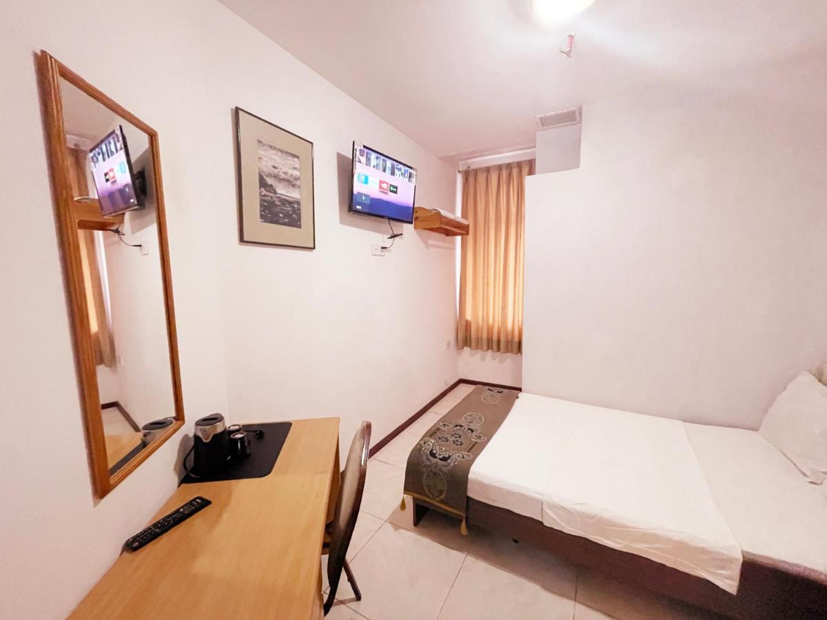 White Horse Hotel Baku Bagian luar foto