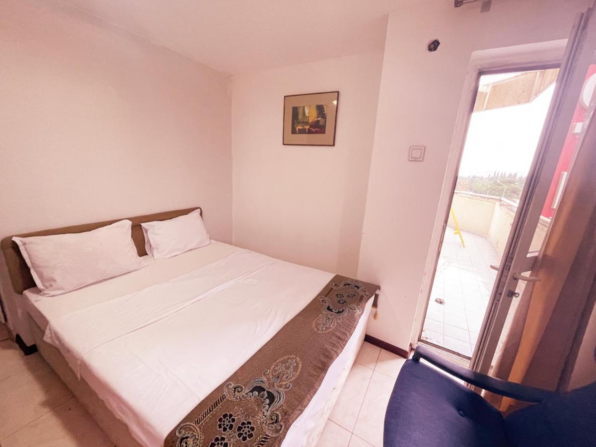White Horse Hotel Baku Bagian luar foto